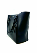Load image into Gallery viewer, MICHAEL KORS Black Leather Solid Handbag