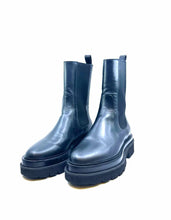 Load image into Gallery viewer, SANTONI Size 6 Black Ankle Boot