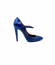 Load image into Gallery viewer, BOTTEGA VENETA Size 10 Navy Patent Leather Solid Pumps