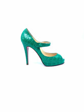 Load image into Gallery viewer, CHRISTIAN LOUBOUTIN Size 6.5 Green Leather Pumps