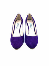 Load image into Gallery viewer, PRADA Size 8.5 Purple Suede Pumps