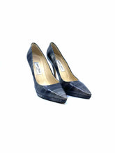 Load image into Gallery viewer, JIMMY CHOO Size 9 Grey Eel Skin Solid Pumps