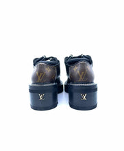 Load image into Gallery viewer, LOUIS VUITTON Beaubourg Platform Derby Size 6 Brown, black Coated canvas Oxfords