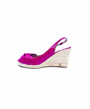 Load image into Gallery viewer, VALENTINO Size 11 Hot Pink Patent Leather Wedge