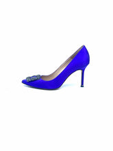 Load image into Gallery viewer, MANOLO BLAHNIK Size 10 Purple Satin Pumps