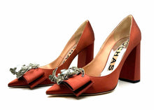 Load image into Gallery viewer, ROCHAS Pompei Pumps | Size 7.5