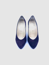 Load image into Gallery viewer, CHRISTIAN LOUBOUTIN Size 9 Grape Suede Pumps