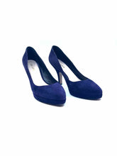 Load image into Gallery viewer, PRADA Size 8 Purple Suede Pumps