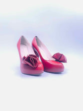 Load image into Gallery viewer, LOEFFLER RANDALL Size 5 Red Pumps