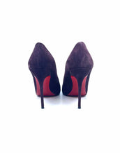 Load image into Gallery viewer, CHRISTIAN LOUBOUTIN Size 9 Grape Suede Pumps