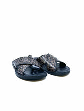 Load image into Gallery viewer, SALVATORE FERRAGAMO Size 7 Black & tan Men's Sandals