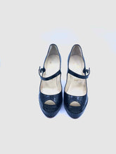 Load image into Gallery viewer, CHRISTIAN LOUBOUTIN Size 7.5 Brown Leather Pumps