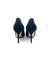 Load image into Gallery viewer, MANOLO BLAHNIK Size 9.5 Black Crepe Pumps