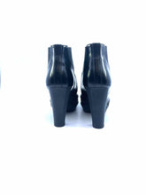 Load image into Gallery viewer, TOD'S Size 8.5 Black Leather Ankle Boot