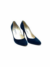 Load image into Gallery viewer, JIMMY CHOO Size 10 Black Suede Solid Pumps