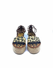 Load image into Gallery viewer, VALENTINO GARAVANI Size 9 Beige Leopard Sandals