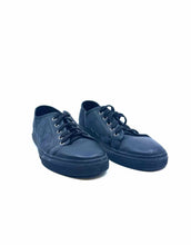 Load image into Gallery viewer, GUCCI Size 8 Black Men's Sneakers