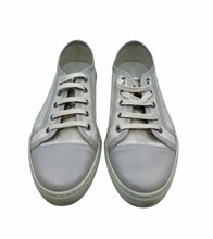 Load image into Gallery viewer, GUCCI Size 7 Beige Canvas Sneakers