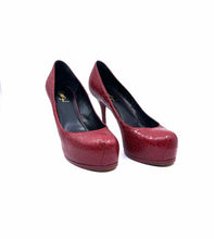 Load image into Gallery viewer, YVES SAINT LAURENT Size 9.5 Red Leather Pumps