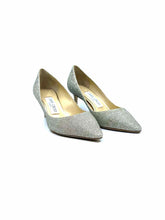 Load image into Gallery viewer, JIMMY CHOO Size 5 Silver Glitter Pumps