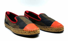 Load image into Gallery viewer, FENDI Size 7 Black & Brown Canvas Flats