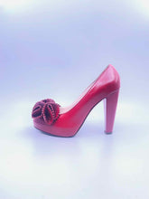 Load image into Gallery viewer, LOEFFLER RANDALL Size 5 Red Pumps