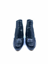 Load image into Gallery viewer, TOD'S Size 8.5 Black Leather Ankle Boot