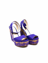Load image into Gallery viewer, JIMMY CHOO Size 10.5 Purple Leather Floral Wedge