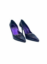 Load image into Gallery viewer, RENE CAOVILLA Size 9 Purple Patent Leather Pumps