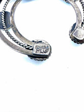 Load image into Gallery viewer, NATIVE AMERICAN Sterling Silver Silver Turquoise Necklace
