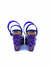 Load image into Gallery viewer, JIMMY CHOO Size 10.5 Purple Leather Floral Wedge