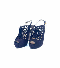Load image into Gallery viewer, PRADA Size 7 Brown Suede Pumps