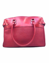 Load image into Gallery viewer, LOUIS VUITTON Passy GM Red Leather Epi Handbag