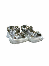 Load image into Gallery viewer, GUCCI Size 8 White Rubber Solid Sandals