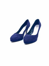 Load image into Gallery viewer, PRADA Size 8 Purple Suede Pumps