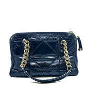 Load image into Gallery viewer, MARC JACOBS Black Leather Quilted Handbag