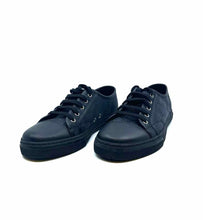 Load image into Gallery viewer, GUCCI Size 7 Black Men's Sneakers