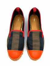 Load image into Gallery viewer, FENDI Size 7 Black & Brown Canvas Flats