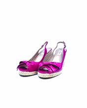 Load image into Gallery viewer, VALENTINO Size 11 Hot Pink Patent Leather Wedge