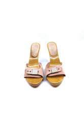 Load image into Gallery viewer, CHANEL Size 9 Pink Suede Solid Sandals