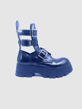 Load image into Gallery viewer, ALEXANDER MCQUEEN Size 9.5 Black Leather Ankle Boot