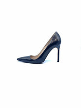 Load image into Gallery viewer, MANOLO BLAHNIK Size 8 Brown Patent Leather Solid Pumps