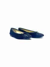 Load image into Gallery viewer, CHANEL Size 5.5 Black & Grey Tweed Flats