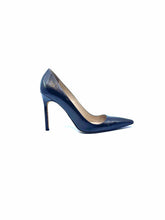 Load image into Gallery viewer, MANOLO BLAHNIK Size 8 Brown Patent Leather Solid Pumps