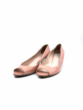 Load image into Gallery viewer, MIU MIU Size 11 Pink Patent Leather Pumps