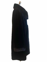 Load image into Gallery viewer, NL Black Fur Coat | M