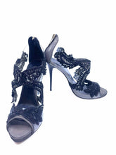 Load image into Gallery viewer, OSCAR DE LA RENTA Size 7.5 Black Mesh Plastic Beaded Sandals