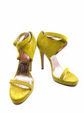 Load image into Gallery viewer, VIKTOR & ROLF Size 9.5 Yellow Suede Sandals