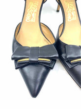 Load image into Gallery viewer, SALVATORE FERRAGAMO Black Pumps | 9.5