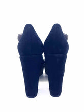 Load image into Gallery viewer, ROCHAS Size 10.5 Black Suede Sandals